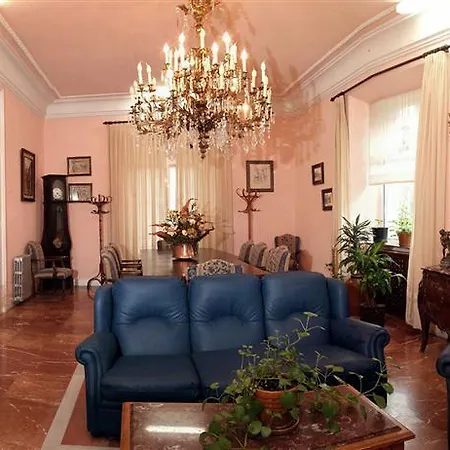 Luzon San Vicente De La Barquera