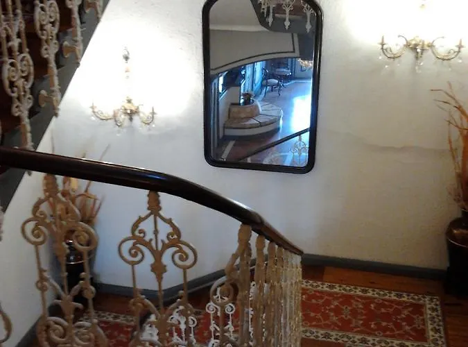 Luzon San Vicente De La Barquera