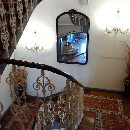 Luzon San Vicente De La Barquera